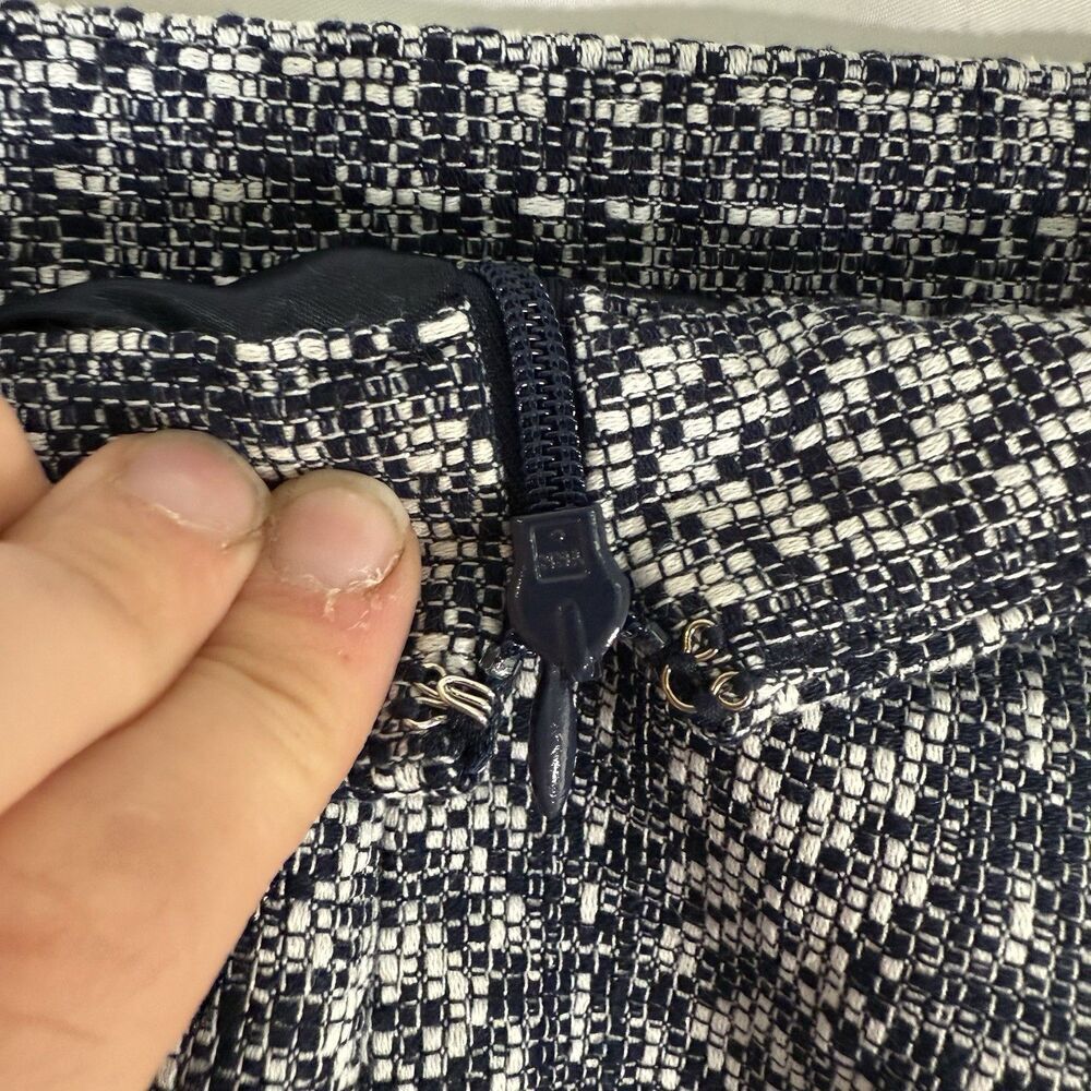 J Crew Mini Skirt Women's 4 Blue WHite Knit Zip Back Lined Cotton Blend - Picture 9 of 10